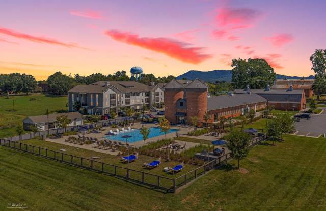 Photo of Murphy's Farm Apartments