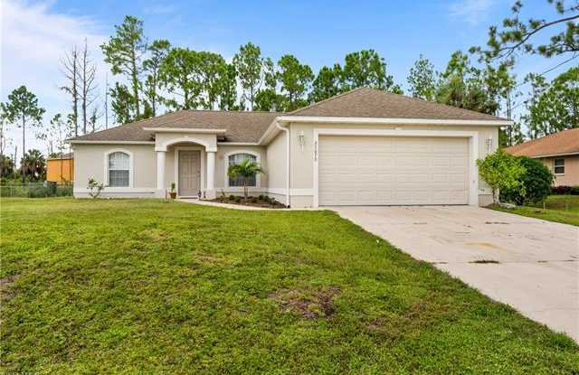 2507 Paula AVE N - 2507 Paula Ave N, Lehigh Acres, FL 33971