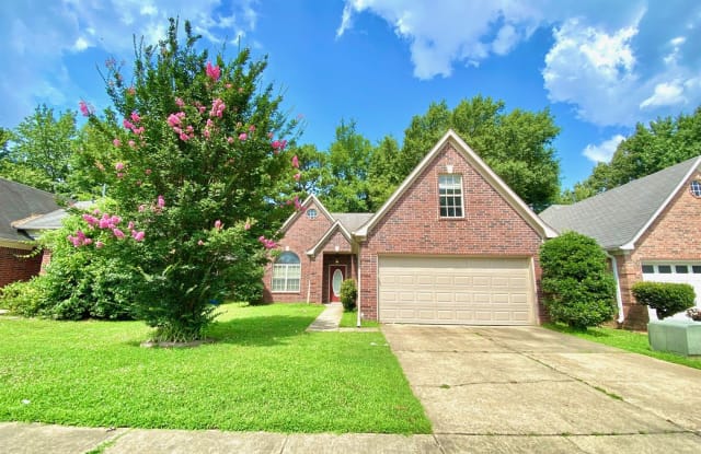 8337 Regal Bend Dr - 8337 Regal Bend Drive, Olive Branch, MS 38654