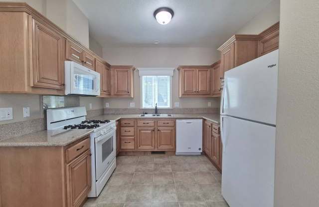 1054 Mountain Shadows Blvd