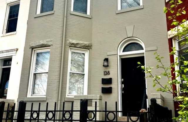 138 RHODE ISLAND Avenue NW