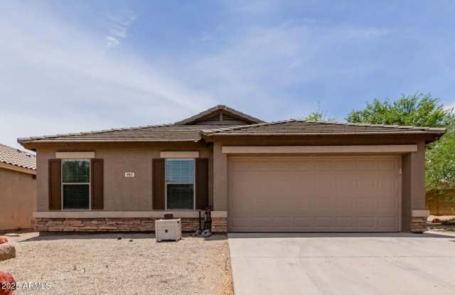 Photo of Welcome to your perfect 3 Bedroom plus a Den home with great community amenities!!
