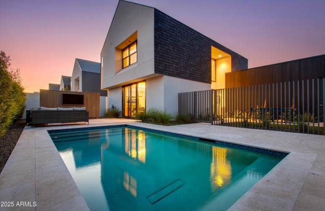 Photo of 1333 E POMELO GROVE Lane