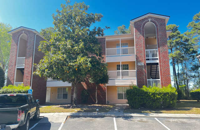 Now Available, Two Bedroom Condo at Club Villas in Little River. Community Pool!