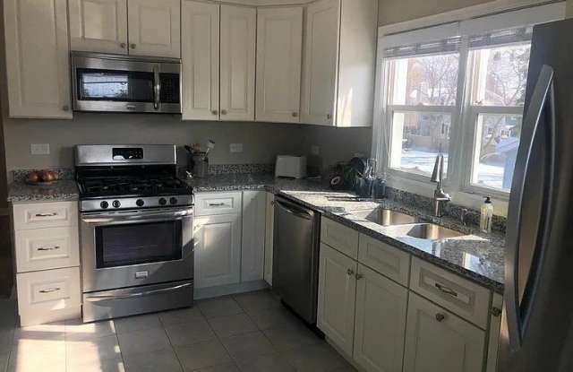 119 E Sunnyside Avenue