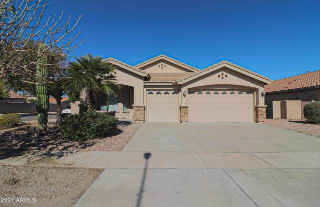 8754 W PALMAIRE Avenue