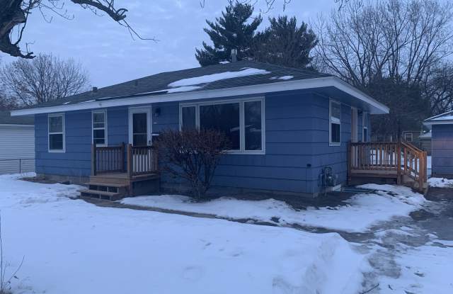 Photo of 8233 16th Ave S