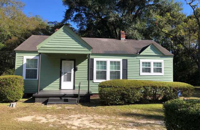 2bed/1bath minutes from Ft. Moore - 208 28th Avenue, Columbus, GA 31903