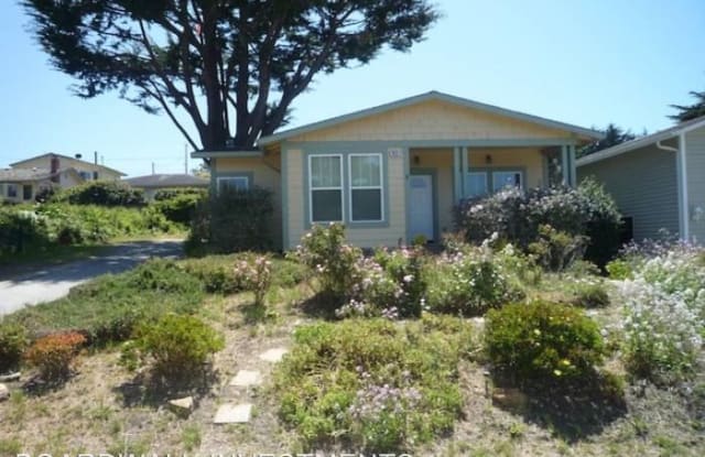 412 7TH STREET - 412 7th Street, Montara, CA 94037