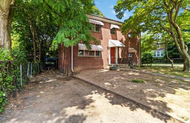 167 South Munn Avenue