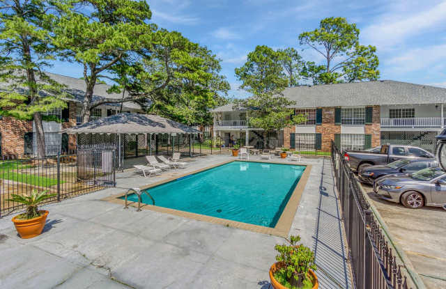 One bedroom 10438 Jefferson Highway