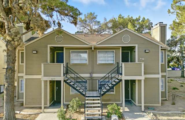 Spacious 2-Bedroom, 1-Bath with Fireplace – Move-In Ready - ** MOVE IN SPECIAL! HALF OFF FIRST MONTH'S RENT **