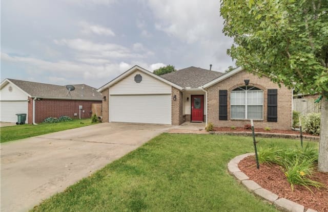 1245 South Camellia Lane - 1245 South Camillia Lane, Fayetteville, AR 72704