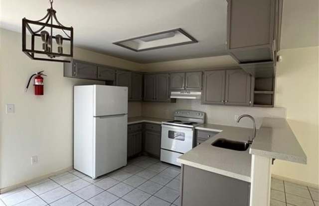 701 W Bronze Drive unit: A