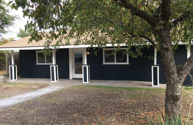 Great NW Bend Home! 1108 NW Elgin