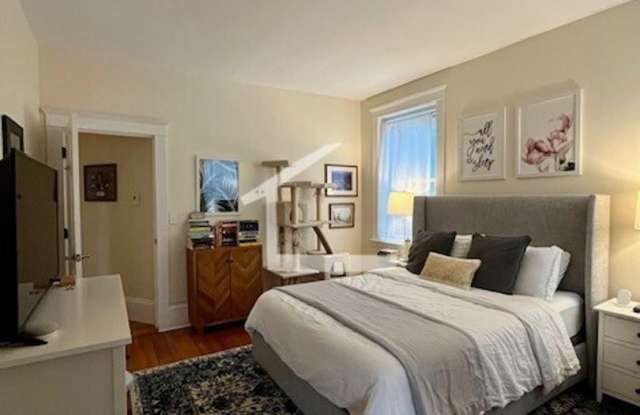Photo of 62 Marshal St #6F Brookline MA 02446