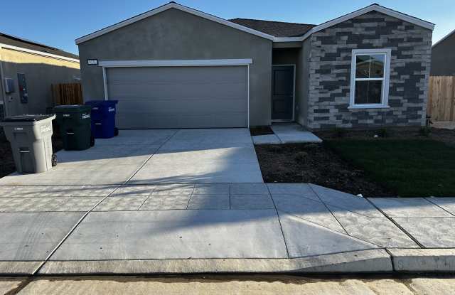 6131 East Giavanna Avenue