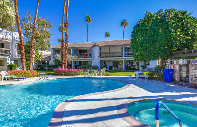 5225 E Waverly Drive