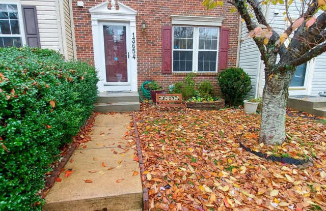 Charming and Updated 3BR/2.5BTH townhome in desirable Germantown, MD