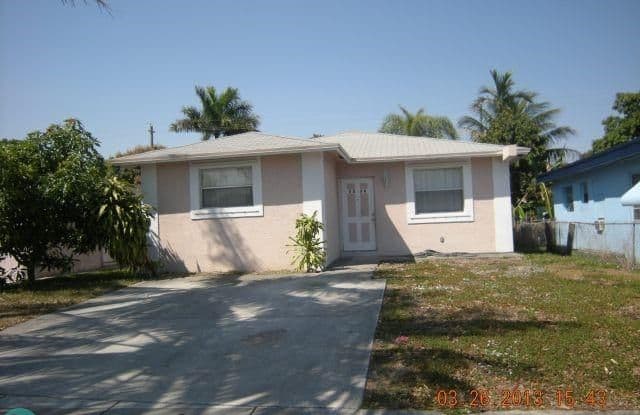 2339 Farragut St - 2339 Farragut Street, Hollywood, FL 33020