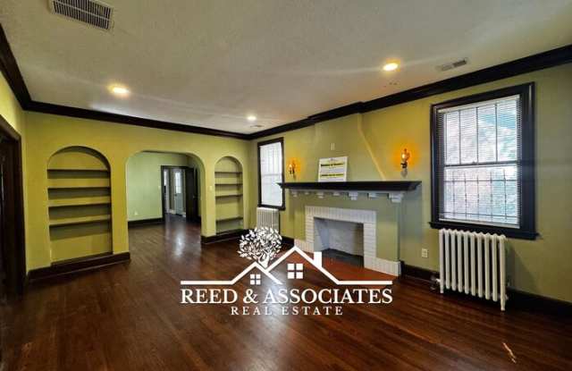 1225 Tanglewood Street