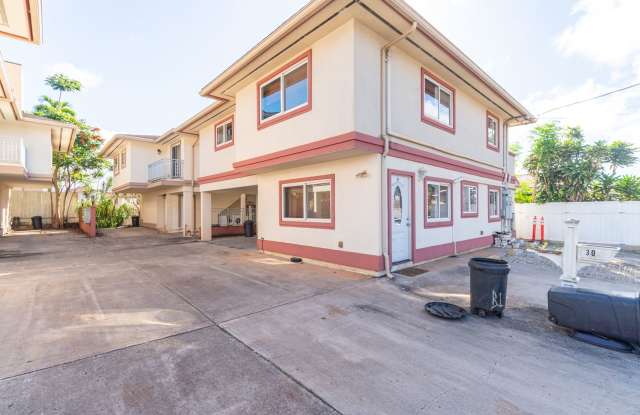 $2,350 / 3br - 1150ft2 - 3BR/2BA/2PKG unit in Upgraded Duplex (Wahiawa) photos photos