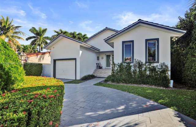 Photo of 9181 Byron Ave