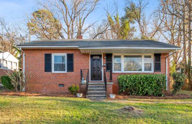 Photo of Adorable Brick Ranch Home in the Desirable Lindley Park Area! Updated, Hardwood Floors, Fenced!