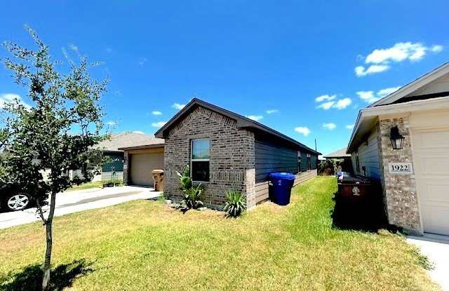 Photo of 1918 Kentucky Derby Drive