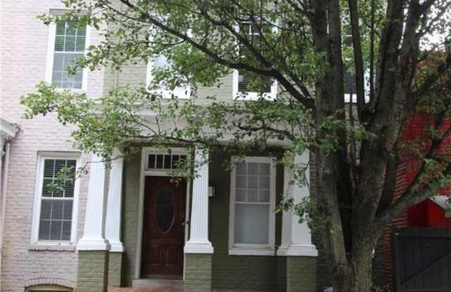3 Strawberry Street