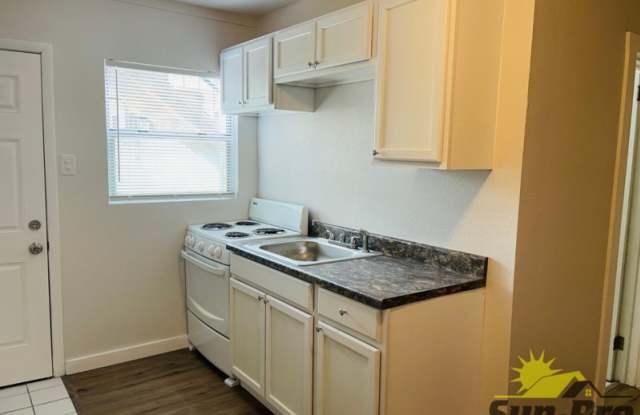 708 Georgia Street - 1