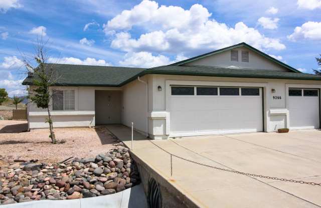 Three Bedroom Prescott Valley Duplex