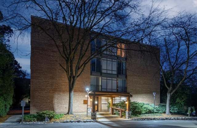 Photo of 5830 Oakwood Drive