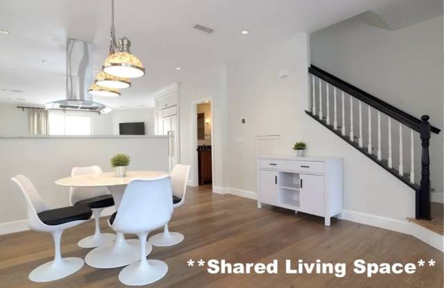 Photo of 1700 Delaware Avenue