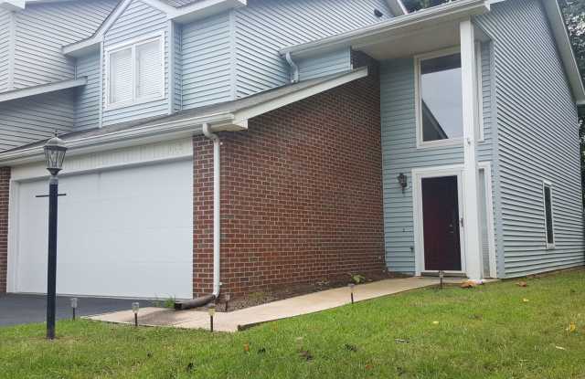 3 Bedroom 2.5 Bath 2 Car Garage Townhouse