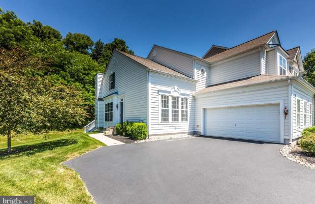 Photo of 684 CHURCHILL Road