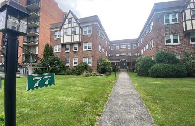 77 Glenbrook Road