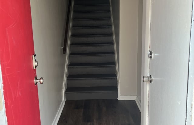 322 W. 3rd Street #2