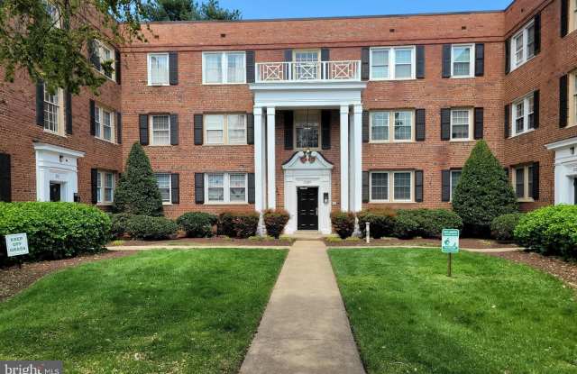 2109 SE SUITLAND TERR SE