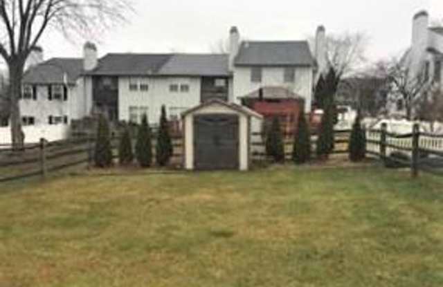 118 Henning Drive
