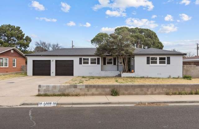 1308 Laurel Ave
