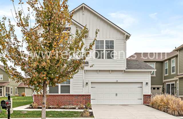 2 YEAR LEASE! Beautiful Home in the Heart of Carmel, IN
