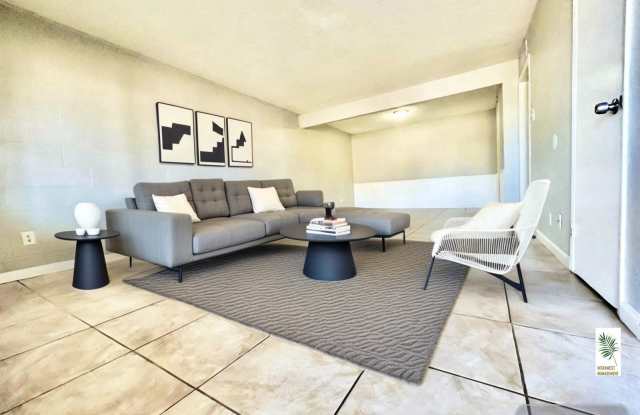 Photo of 3916 Englewood Circle