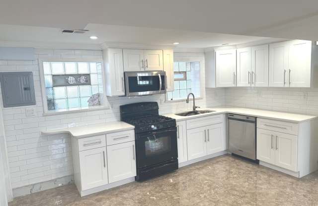 3620 N Lavergne Avenue