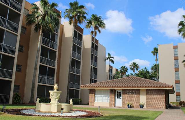 Westland 49 Apartments