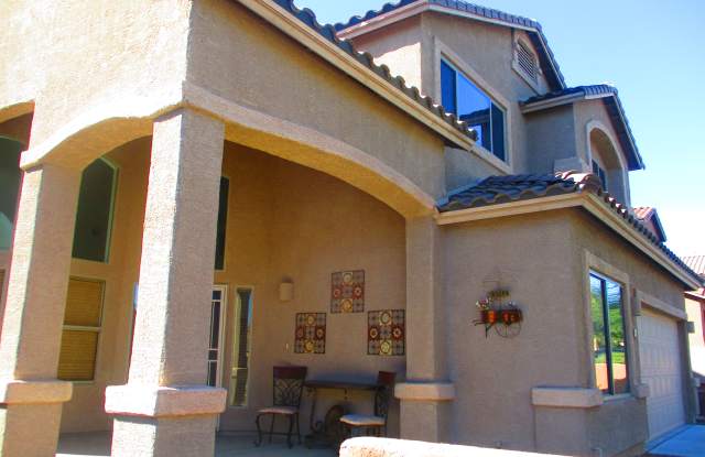 649 West Tremolo Lane