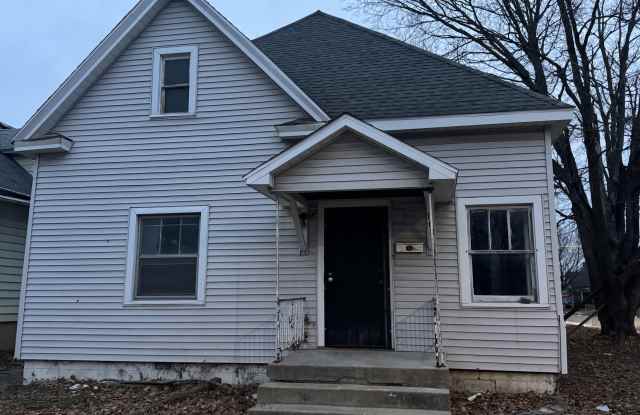 Photo of 102 Kentucky Ave