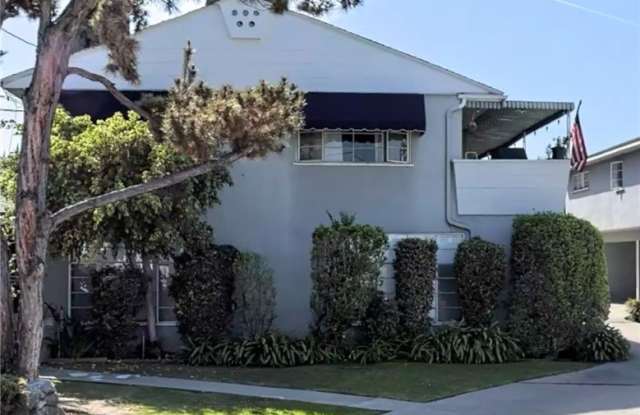 Photo of 821 La Cadena