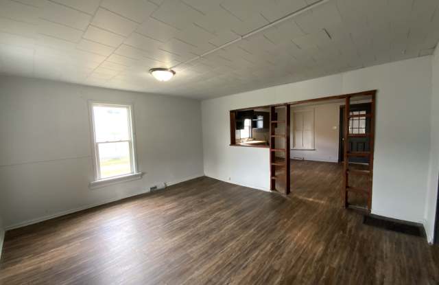 1120 Martin St