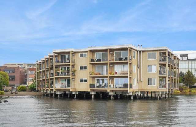 Photo of 65 Kirkland Ave.